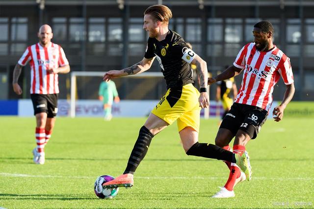 表现出色 表现出色